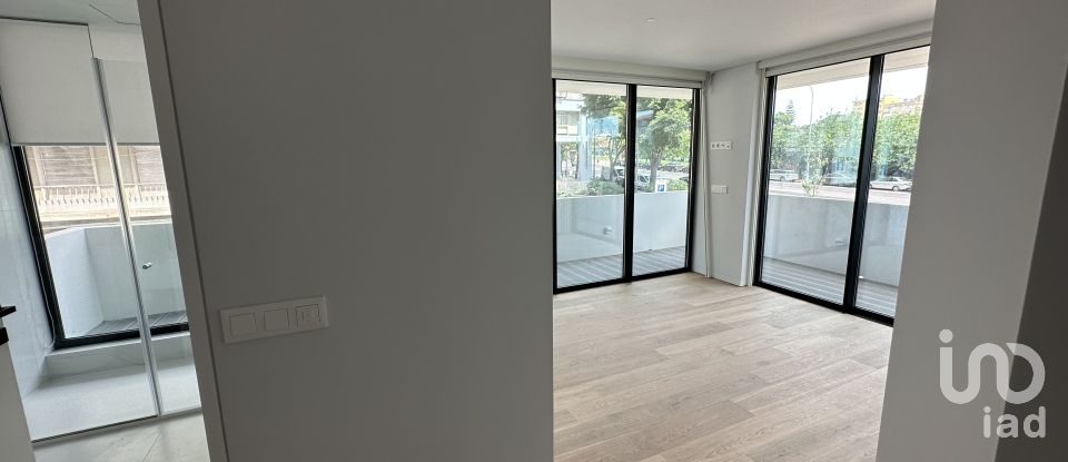 Apartment T2 in Santo António of 86 m²