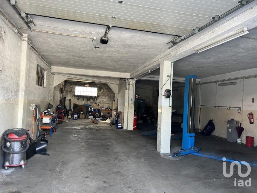 Surface diverse à Tondela e Nandufe de 174 m²