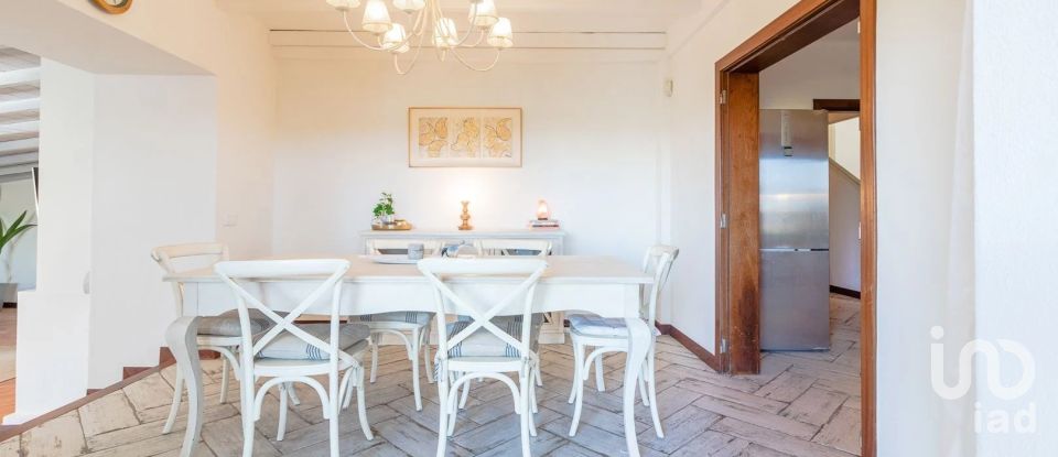 Maison T5 à Estômbar e Parchal de 250 m²