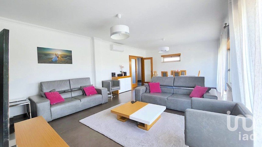 House T4 in Famalicão of 200 m²