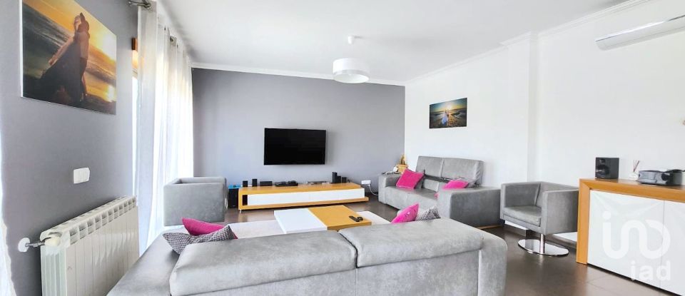 House T4 in Famalicão of 200 m²