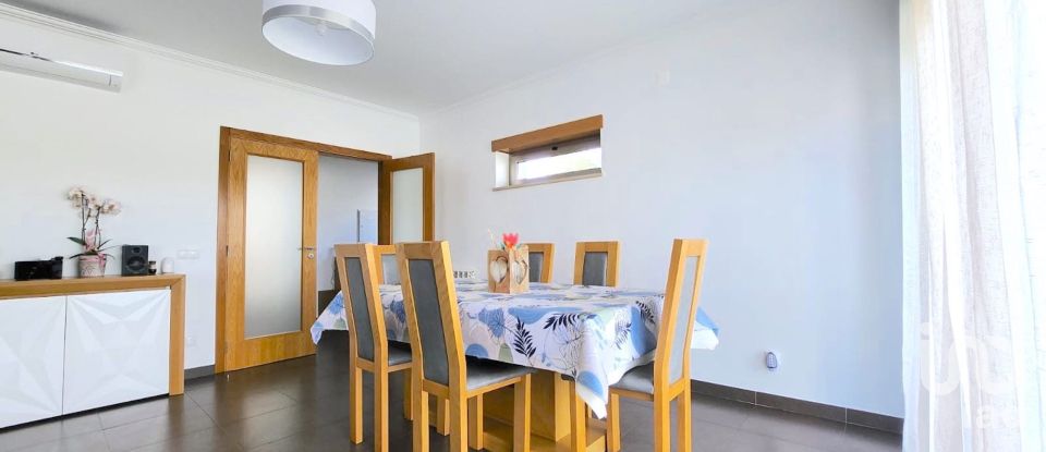 House T4 in Famalicão of 200 m²