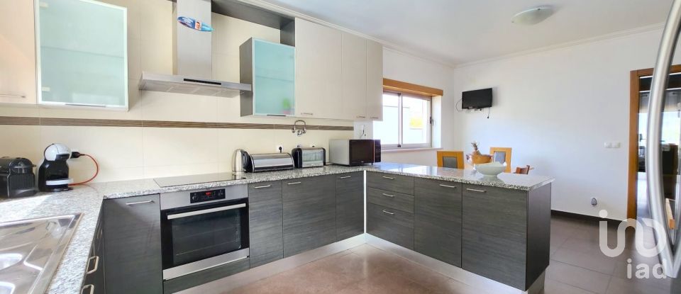 House T4 in Famalicão of 200 m²