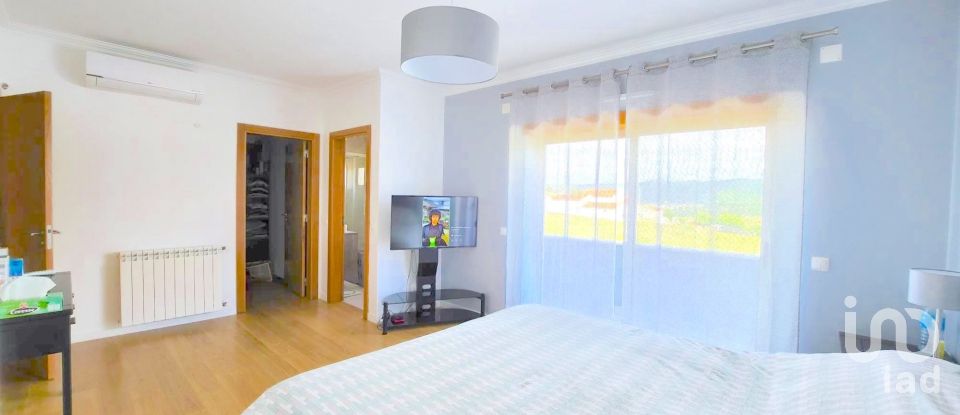 House T4 in Famalicão of 200 m²