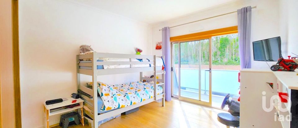 House T4 in Famalicão of 200 m²