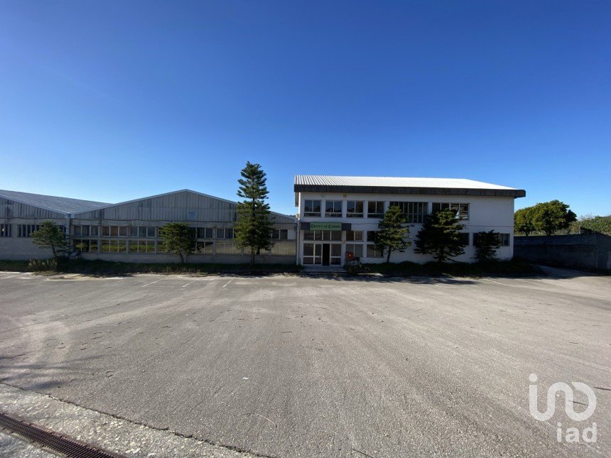 Murs commerciaux à Assafarge e Antanhol de 4 400 m²