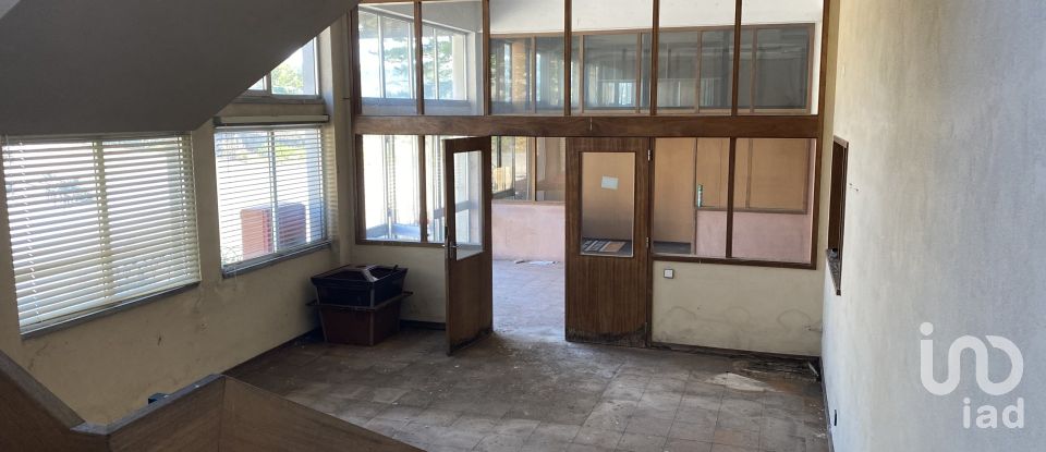 Murs commerciaux à Assafarge e Antanhol de 4 400 m²