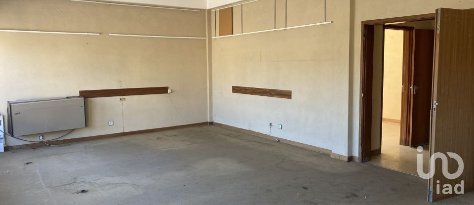 Murs commerciaux à Assafarge e Antanhol de 4 400 m²