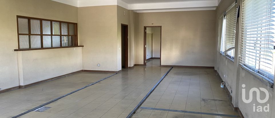 Murs commerciaux à Assafarge e Antanhol de 4 400 m²