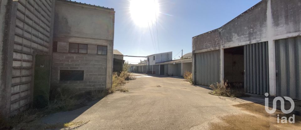 Murs commerciaux à Assafarge e Antanhol de 4 400 m²