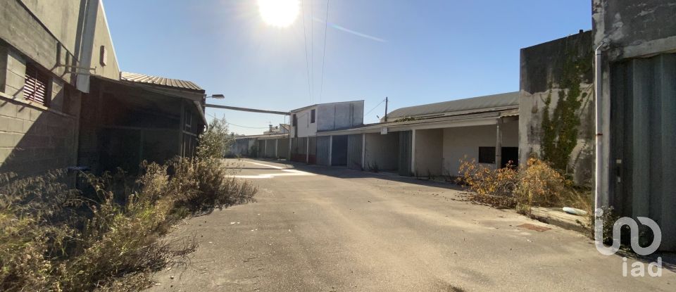 Murs commerciaux à Assafarge e Antanhol de 4 400 m²