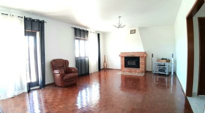 House T3 in Nadadouro of 265 m²