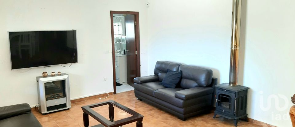 House T3 in Nadadouro of 265 m²