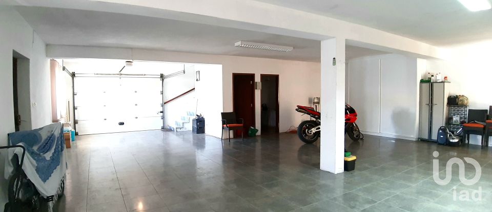 House T3 in Nadadouro of 265 m²