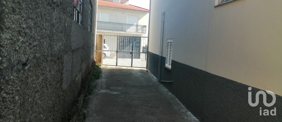Casa de aldeia T4 em Lagoaça e Fornos de 144 m²