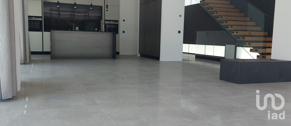 Townhouse T4 in Quarteira of 250 m²