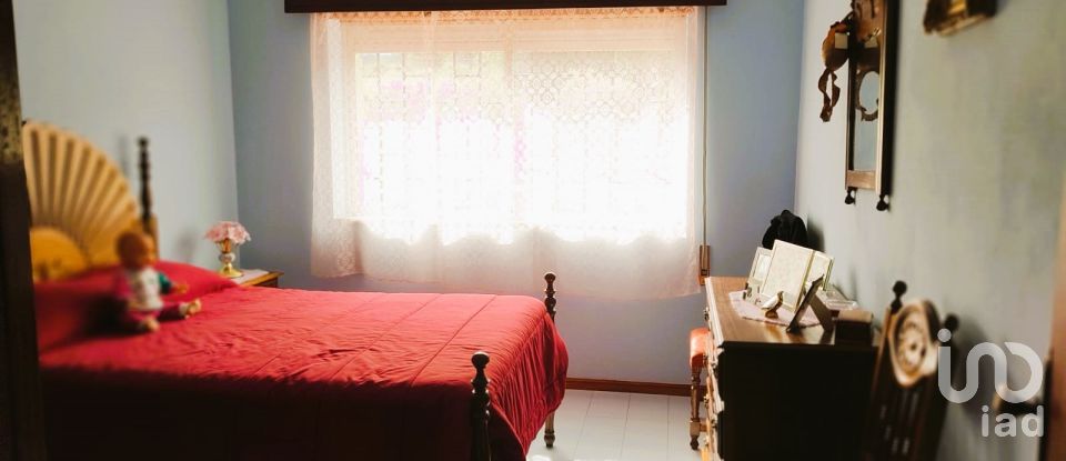 House T13 in Tabuaças of 495 m²