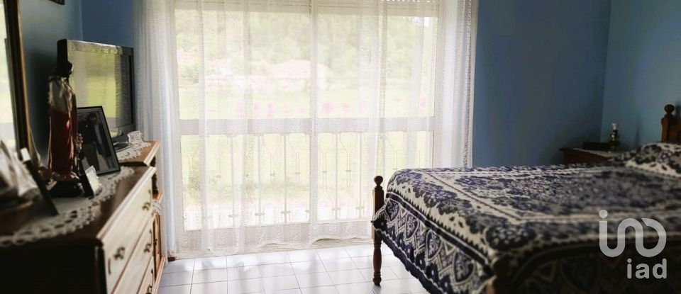 House T13 in Tabuaças of 495 m²