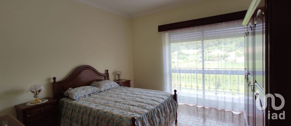 House T13 in Tabuaças of 495 m²