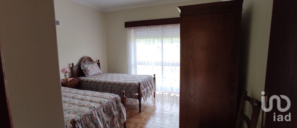 House T13 in Tabuaças of 495 m²