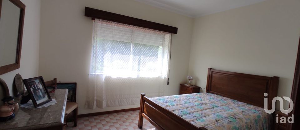 House T13 in Tabuaças of 495 m²