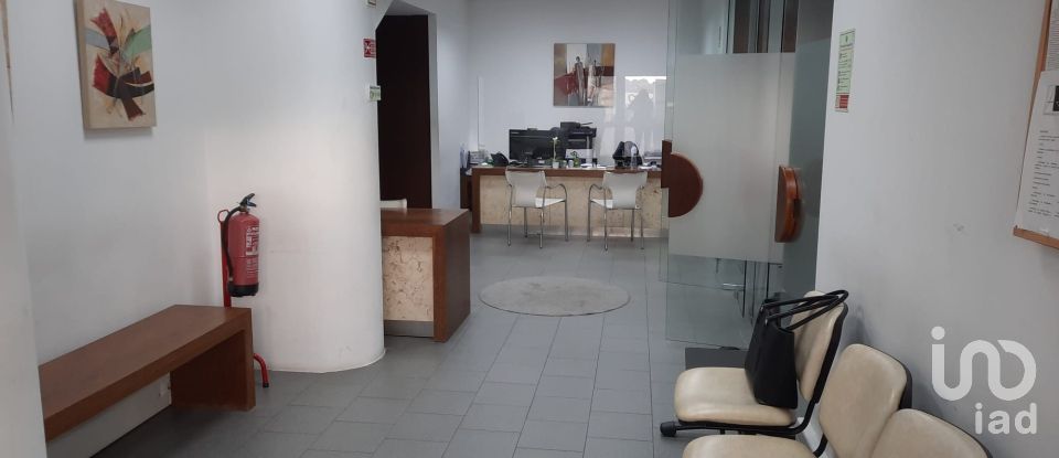 Bureaux à Carnaxide e Queijas de 90 m²
