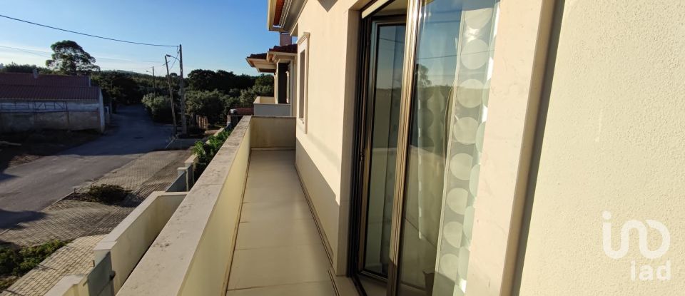 House T4 in Porto de Mós - São João Baptista e São Pedro of 168 m²
