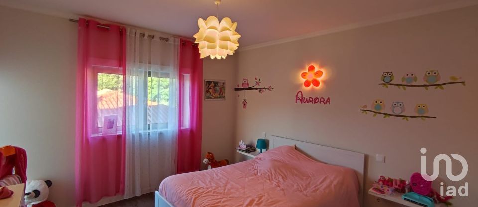 House T4 in Porto de Mós - São João Baptista e São Pedro of 168 m²