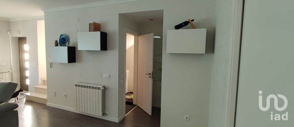 House T4 in Porto de Mós - São João Baptista e São Pedro of 168 m²