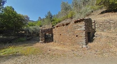 Terrain à Álvaro de 9 978 m²