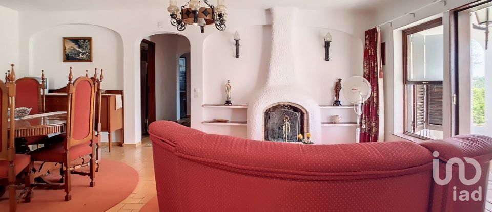 Traditional house T4 in Lagoa e Carvoeiro of 200 m²