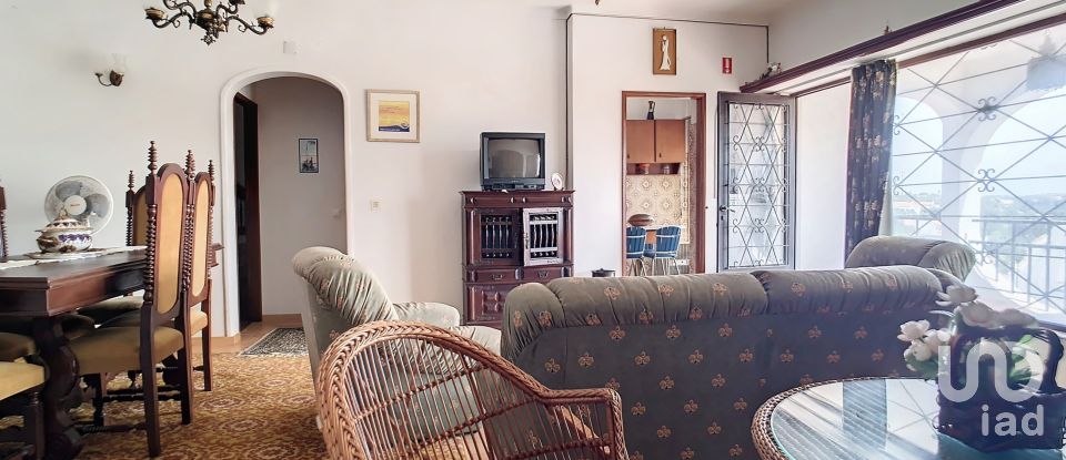 Traditional house T4 in Lagoa e Carvoeiro of 200 m²