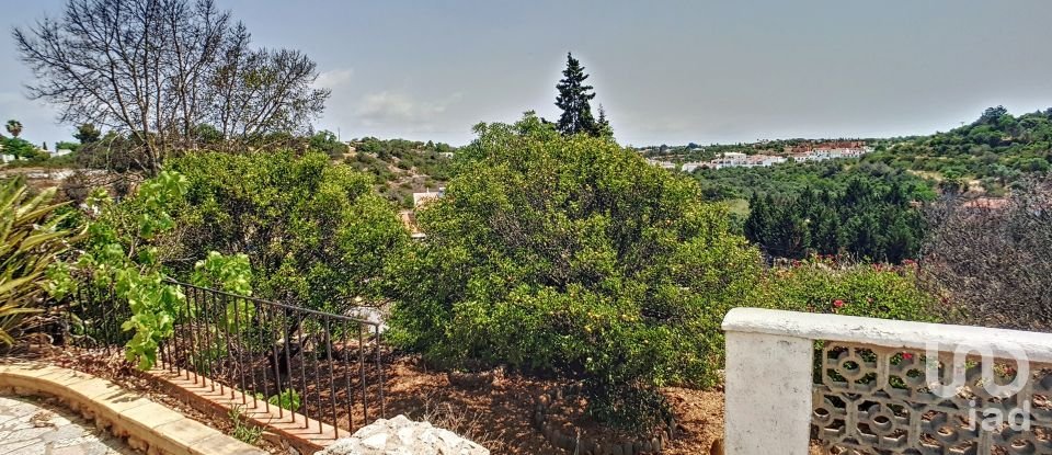 Traditional house T4 in Lagoa e Carvoeiro of 200 m²