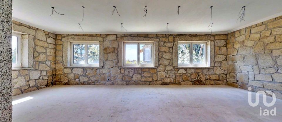 Herdade T8 em Cardielos e Serreleis de 872 m²