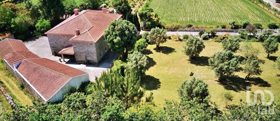 Herdade T8 em Cardielos e Serreleis de 872 m²