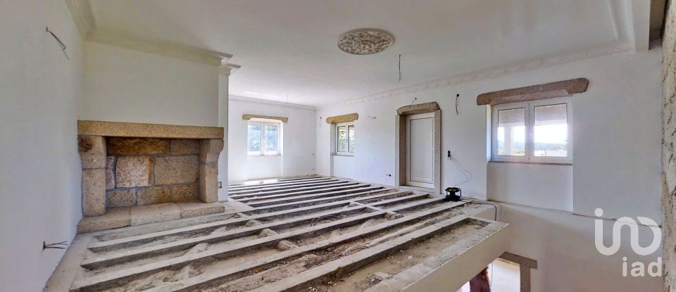 Herdade T8 em Cardielos e Serreleis de 872 m²