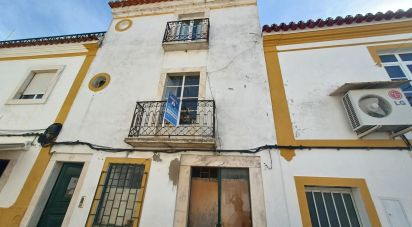 Maison traditionnelle T5 à Nossa Senhora da Conceição e São Bartolomeu de 201 m²