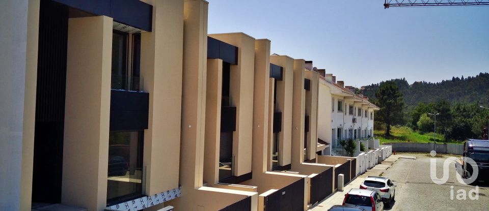 House T3 in Fânzeres e São Pedro da Cova of 173 m²