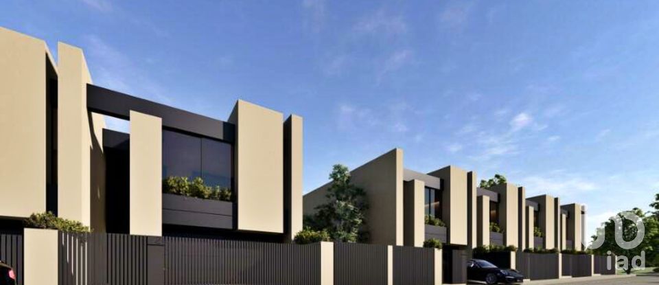 House T3 in Fânzeres e São Pedro da Cova of 173 m²