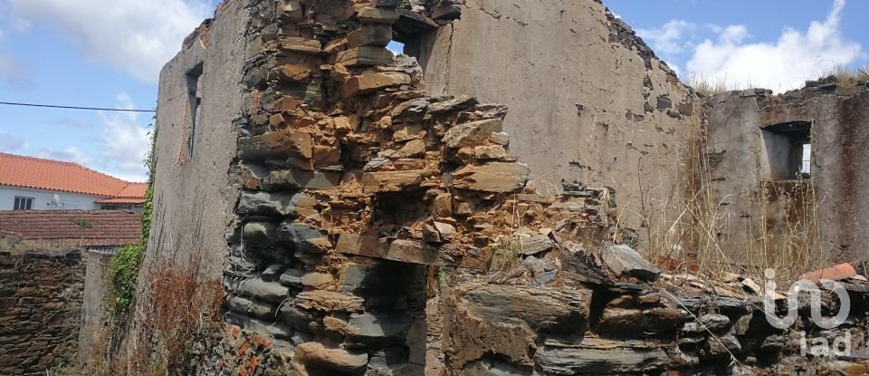 Maison de village T0 à Pedrógão Grande de 57 m²