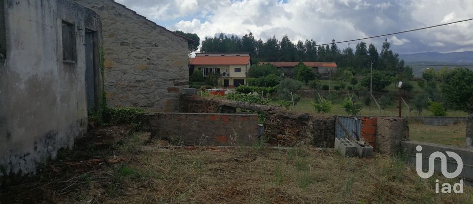 Maison de village T0 à Pedrógão Grande de 57 m²