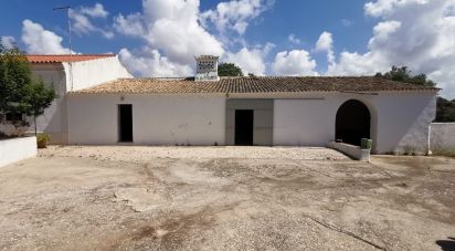 Maison T3 à Loulé (São Sebastião) de 180 000 m²