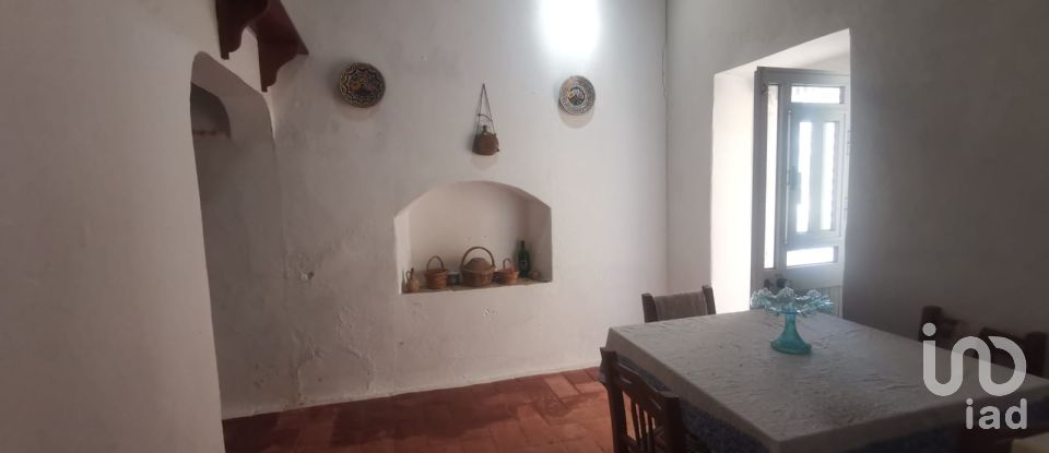 Maison T3 à Loulé (São Sebastião) de 180 000 m²