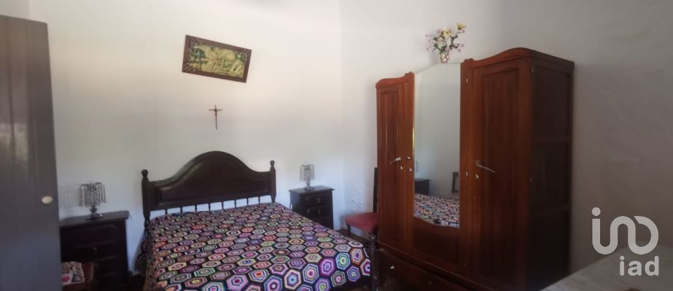 Maison T3 à Loulé (São Sebastião) de 180 000 m²