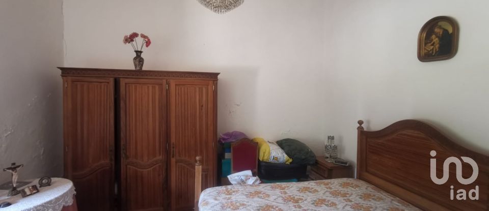 Maison T3 à Loulé (São Sebastião) de 180 000 m²