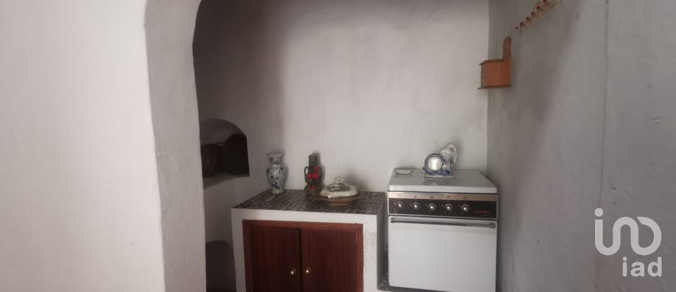 Maison T3 à Loulé (São Sebastião) de 180 000 m²