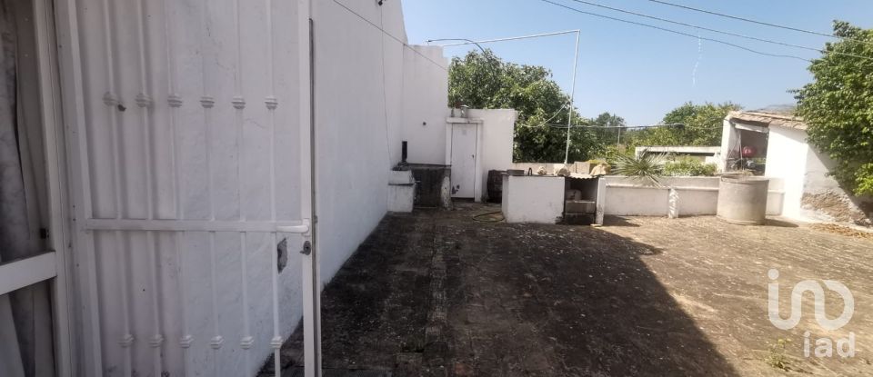 Maison T3 à Loulé (São Sebastião) de 180 000 m²