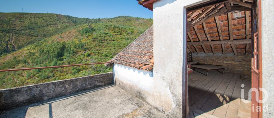 Moradia T3 em Pomares de 131 m²