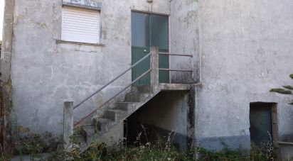 Maison de village T3 à Vila Fernando de 180 m²