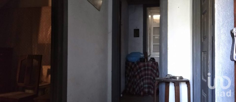 Village house T3 in Vila Fernando of 180 m²